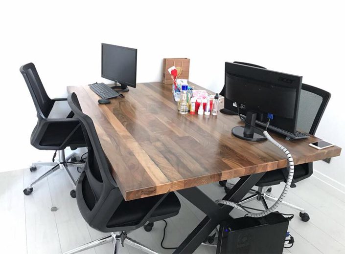 Ceviz toplantı masası 1
