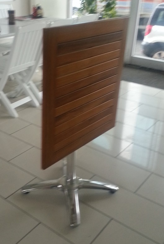 ART220 Katlanır İroko Masa