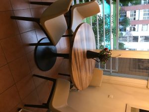 ART290 Ceviz Masif Masa