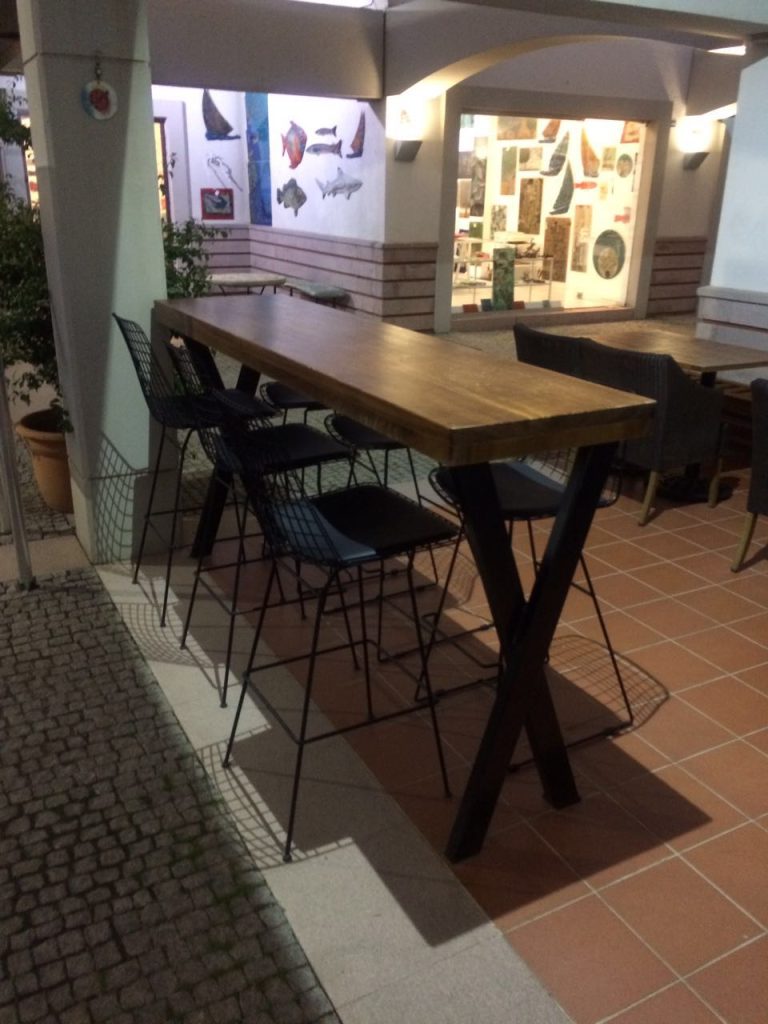 ART3033 İroko Bistro Masa