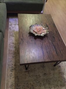 ART3048 Tel Ayaklı Ceviz Sehpa