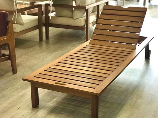 ART799 İroko Şezlong